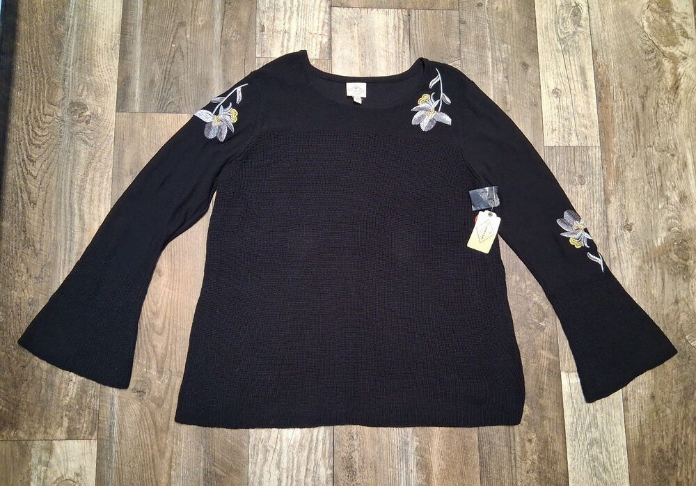 NEW! Women's St. John's Bay Black Knit Sweater w/ Flower Embroidery, Size Large - Picture 1 of 11